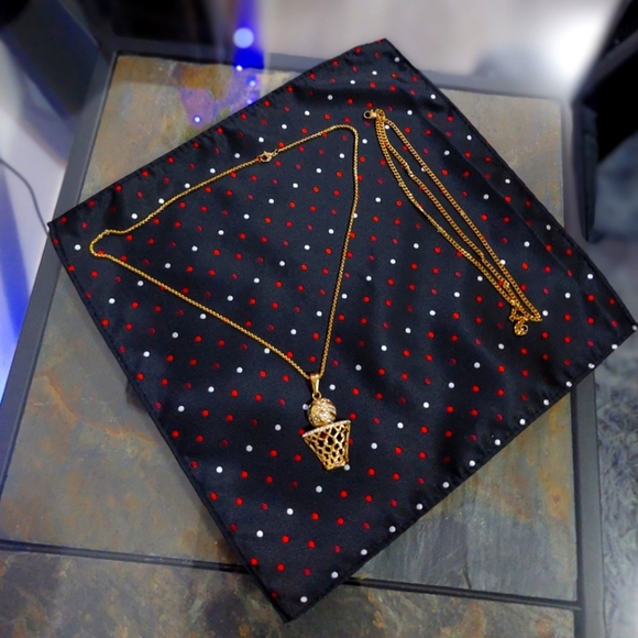 18K Gold Plated Basketball And Net Necklace Mens - Picture 7 of 9